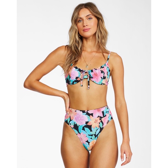 Billabong Floral Bikini Set w/ REVERSIBLE Bikini Bottom 👙☀️🏝🍍💕 - Picture 2 of 8